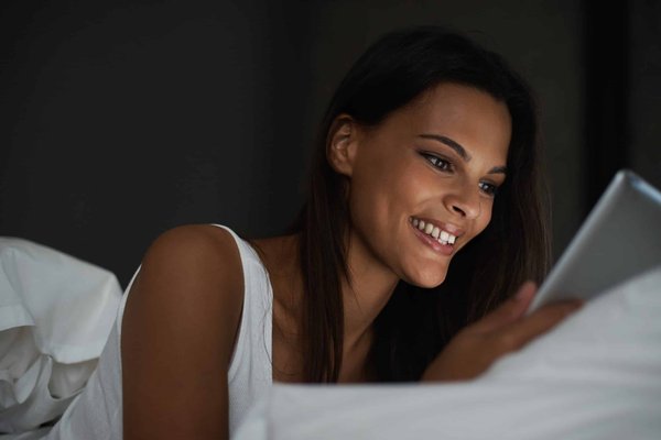 Which London museums offer late-night openings?